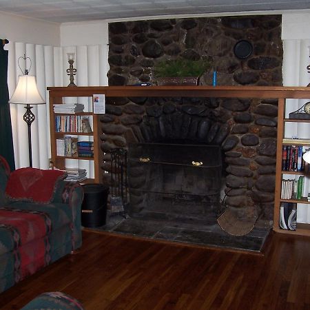 Cabin Creekwood Lyndhurst ภายนอก รูปภาพ