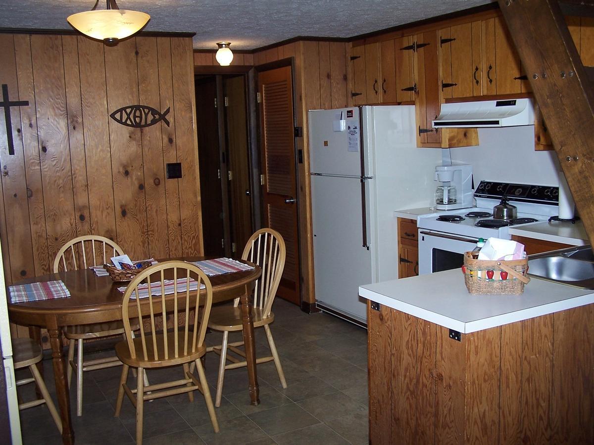 Cabin Creekwood Lyndhurst ภายนอก รูปภาพ